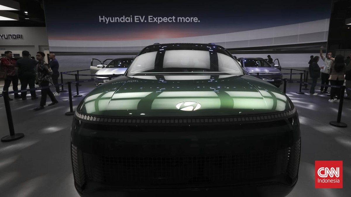 FOTO: Deretan Mobil Listrik di IIMS 2024