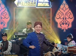 Lirik Lagu Fallden-Lamunan Versi Campursari