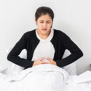 Ini 5 Manfaat Minum Air Kelapa saat Menstruasi, Bisa Perbaiki Mood PMS