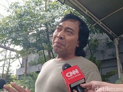 Komeng Fenomenal! Menuju Senayan Tanpa Kampanye