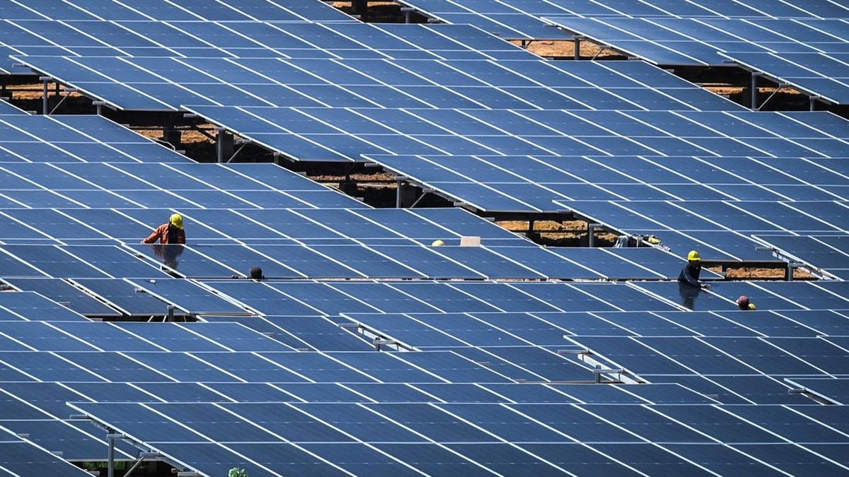 Jalan Lamban Transisi Energi RI, Antara Ambisi dan Realisasi