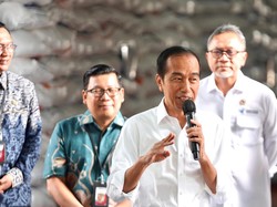Momen Jokowi Tanya Arti Cireng ke Ibu-ibu di Tangsel