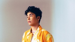 Rakhano Selipkan Benih Cinta lewat Lagu 'Berteman Saja Dulu'