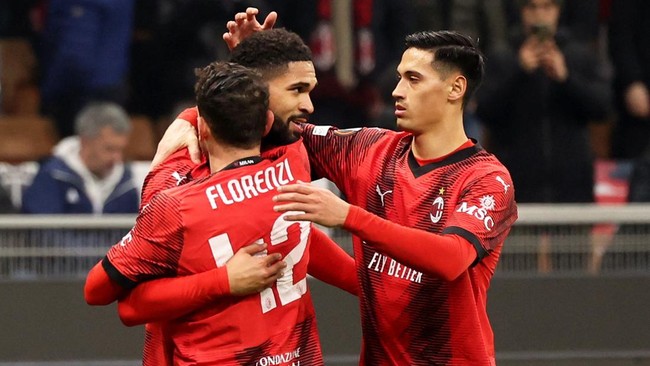 AC Milan lolos 16 besar Liga Europa usai menang agregat gol dari klub Prancis, Rennes, usai leg kedua playoff 16 besar Liga Europa, Jumat (23/2) dini hari WIB.