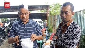 VIDEO: Istri Raup 3 Suara, Suami Caleg Jambi Aniaya KPPS dan Ketua RT
