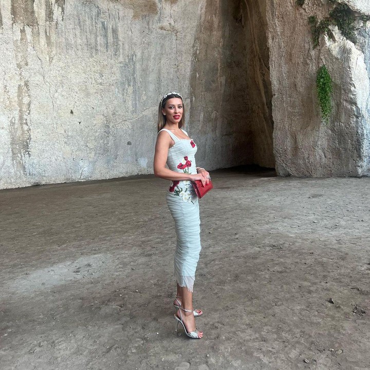 <p>Akan tetapi, kini, ia terlihat kembali menjalani pekerjaannya sebagai seorang model. Hal tersebut tampak diunggahan akun Instagram pribadinya. (Foto: Instagram@elsina_k)</p>