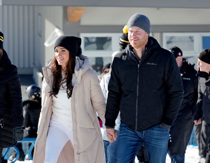 Kemesraan Pangeran Harry dan Meghan Markle di Kanada