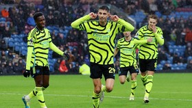 Hasil Liga Inggris: Arsenal Bantai Burnley 5-0, Tottenham Kalah