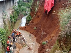 Longsor Tewaskan 2 Pekerja di Tajur Bogor Juga Berdampak ke Permakaman
