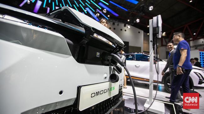 Subsidi Rp50 Juta per Unit Tukar Mobil Bensin Jadi Mobil Listrik Chery