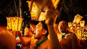 Penduduk yang Menua dan Akhir Somin-sai, Festival Berumur 1.000 Tahun