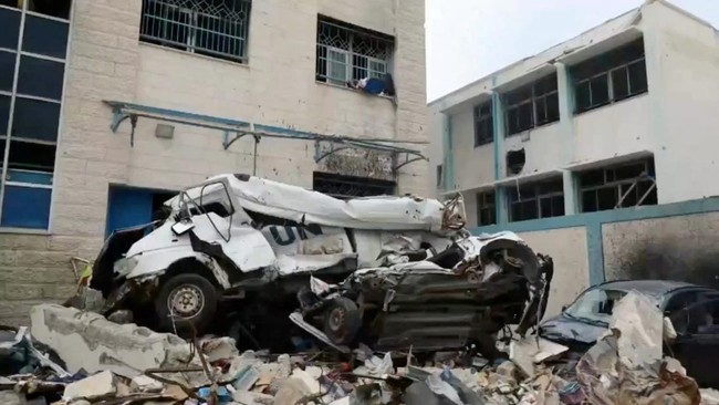 FOTO: Israel Bombardir Pusat Rehabilitasi UNRWA Gaza