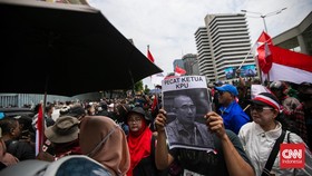 FOTO: Demo Protes Dugaan Kecurangan Pemilu di Bawaslu dan KPU