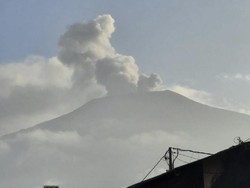 Gunung Marapi Erupsi 2 Kali Pagi Ini