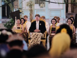 Endah Laras hingga Eko Pece Dapat Gelar dari Mangkunegara X