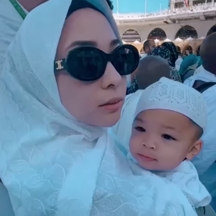 <p>"Tuhan tidak memanggil yang mampu. Tetapi Tuhan memampukan siapa yang Tuhan panggil," tulis Yora melengkapi video tersebut dalam kolom caption. (Foto: Instagram: @yorafebrina)</p>
