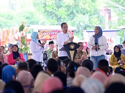 Jokowi Ngobrol dengan Pedagang: Boci Itu Apa? Cireng Itu Apa?