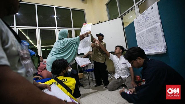 Caleg Partai Demokrat Hillary Brigitta Lasut menyalip Puan Maharani di urutan kedua caleg DPR dengan perolehan suara tertinggi versi Real Count KPU.