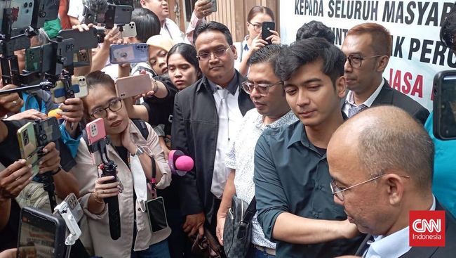 Pihak Teuku Ryan membantah meminta biaya nafkah anak dari Ria Ricis di tengah proses sidang cerai yang masih bergulir.