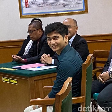 Terpopuler: Teuku Ryan Berusaha Tak Cerai hingga Fakta Geng Tai Binus