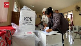 VIDEO: Sirekap Bermasalah, Rekapitulasi Tingkat Kecamatan Disetop
