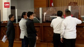 VIDEO: Sidang Praperadilan, Aiman Permasalahkan Penyitaan HP