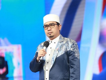 img-title Pendidikan Ustaz Solmed yang Ikut Tanggapi soal Ijab Qobul Maxime Bouttier