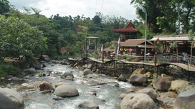 Lokasi, Rute, Tiket Masuk, dan Fasilitas Curug Ciherang Bogor