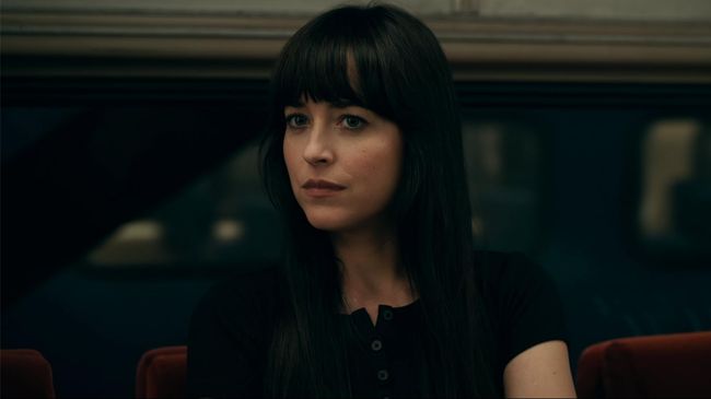 Dakota Johnson memastikan dirinya enggan kembali berperan sebagai Madame Web, ia sadar tidak cocok di dunia super hero.