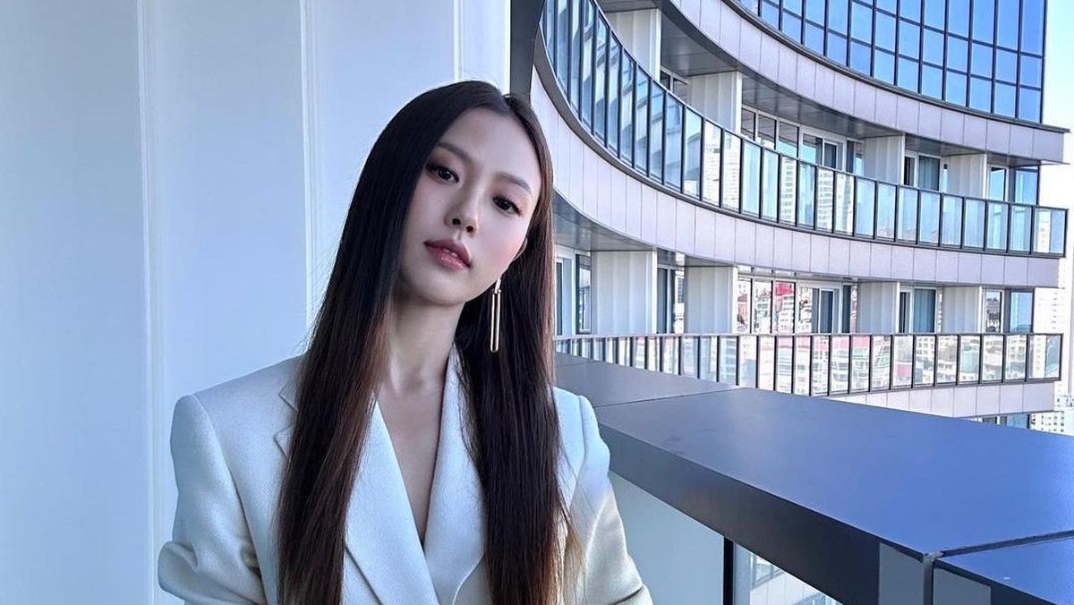 Go Min-si Bantah Rumor Pernah Bully Teman Sekolah