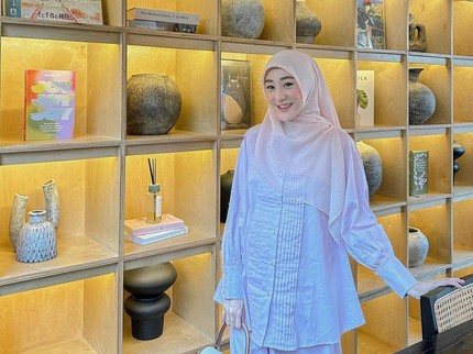5 Potret Kehamilan Kedua Larissa Chou, Netizen Puji Semakin Cantik dan Tampak Bahagia