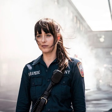 Dakota Johnson Tak Mau Jadi Kambing Hitam Kegagalan 'Madame Web'