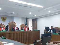 Adam Deni Didakwa Fitnah Sahroni soal Tudingan Membungkam Rp 30 Miliar