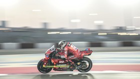 FOTO: Bagnaia Kalahkan Martin di Tes MotoGP Qatar