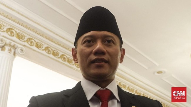 Menko Infrastruktur dan Pembangunan Kewilayahan AHY menyebut ada 3 alasan Prabowo Subianto mau bangun tanggul raksasa dari Banten sampai Jatim.