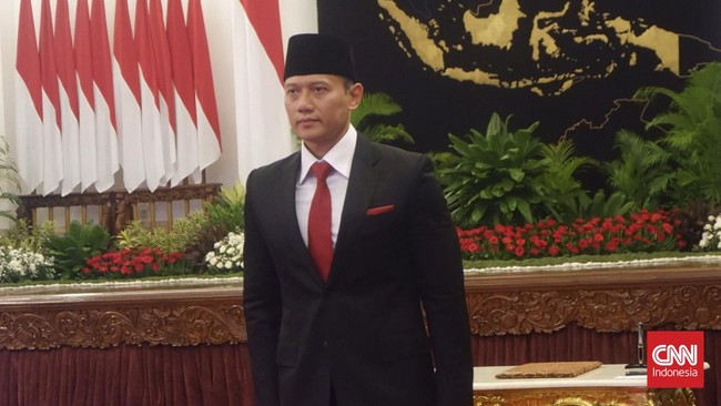 Ketum Demokrat AHY menyebut pelantikan dirinya sebagai Menteri ATR/Kepala BPN pada hari ini menjadi momentum Demokrat kembali ke pemerintahan.