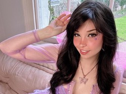 Model Seksi Jadi Kontroversi Jual Air Bekasnya Mandi, Pendapatannya Fantastis