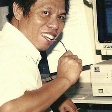 Tampil Konyol di Layar Kaca, Pelawak Asli Indonesia Ini Ternyata Sosok Cerdas!