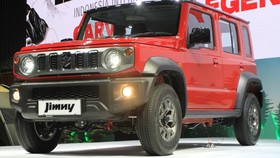 Suzuki Jimny 5-Door Kini Lebih Lapang dan Tangguh