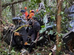 Helikopter Angkut Logistik Jatuh di Hutan Halmahera Tengah, 3 Orang Tewas