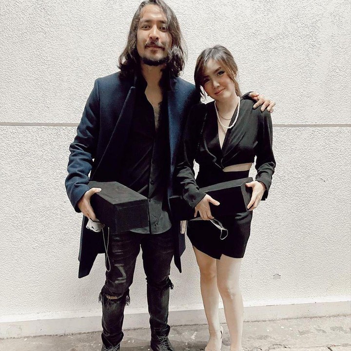 <p>Marcello Tahitoe atau yang lebih dikenal sebagai Ello menikah dengan Cindy Maria pada 2022. Keduanya tengah menantikan kehadiran anggota keluarga baru, nih. (Foto: Instagram @marcello_tahitoe) </p>