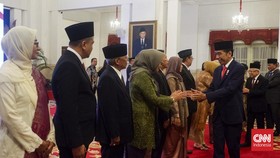 Jokowi Lantik Sembilan Komisi Kejaksaan RI 2014-2028