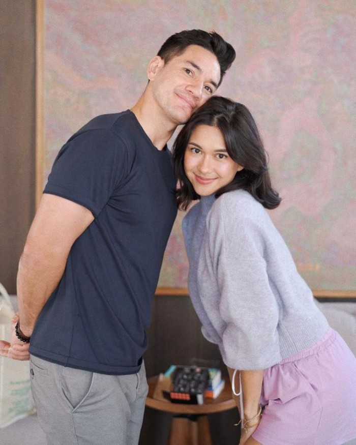 10 Pasangan Selebritas Indonesia Miliki Vibes Healthy Relationship