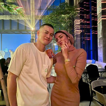 8 Tahun Jomblo, Herjunot Ali Tegaskan Tak Pacari Olla Ramlan