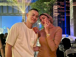 Giliran Herjunot Ali Klarifikasi Kedekatan dengan Olla Ramlan