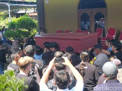 Suasana Terkini Rumah Duka Eks Bupati Banjarnegara Budhi Sarwono