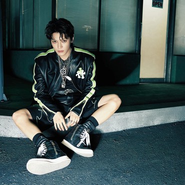 Lirik Lagu Moon Tour - Taeyong NCT