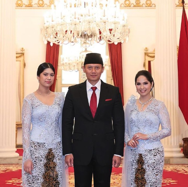 <p>Sudah sebulan ini, Annisa menjadi istri Menteri ATR/BPN. Sang suami, Agus Harimurti Yudhoyono, resmi dilantik Presiden Joko Widodo menjadi Menteri Kabinet Indonesia Maju pada 21 Februari 2024. (Foto: Instagram @annisayudhoyono)</p>