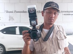 Kisah Juru Foto Mengais Rejeki di Kawasan Wisata Konferensi Asia Afrika
