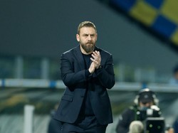 AS Roma Pecat Pelatih Daniele De Rossi